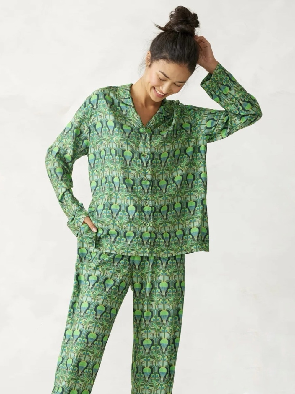 Vera Bradley Wicked Long Sleeve Pajama Set